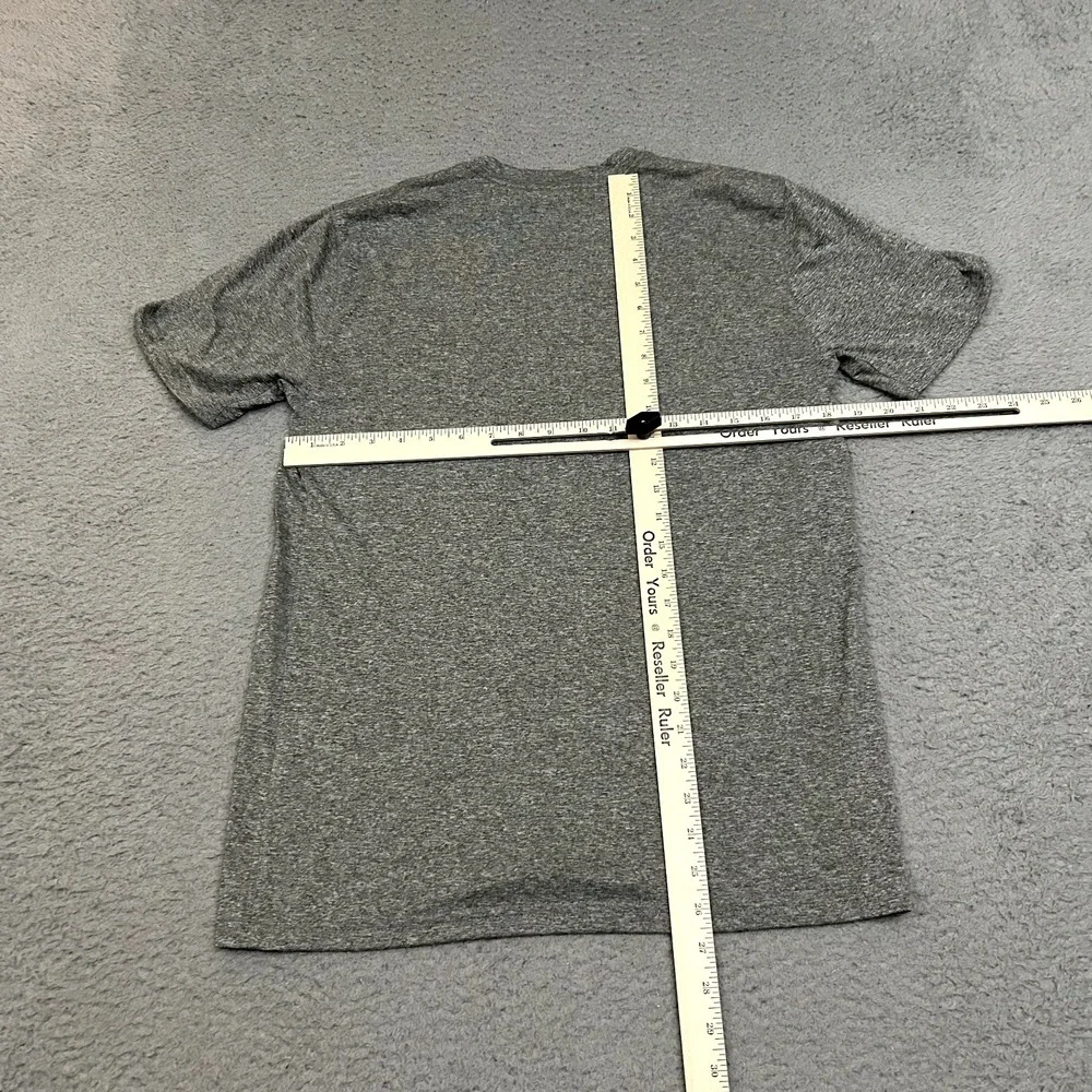 Nike Shirt Mens Medium Gray Short Sleeve Crew Neck Dri Fit Active Wear Adult‎